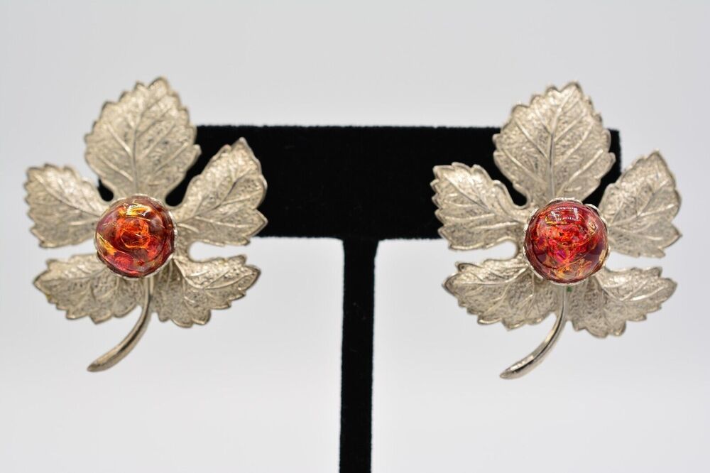Vintage Cabochon Leaf Earrings Maple Leaf Silver Red Glass Fall Autumn 1980s 9G